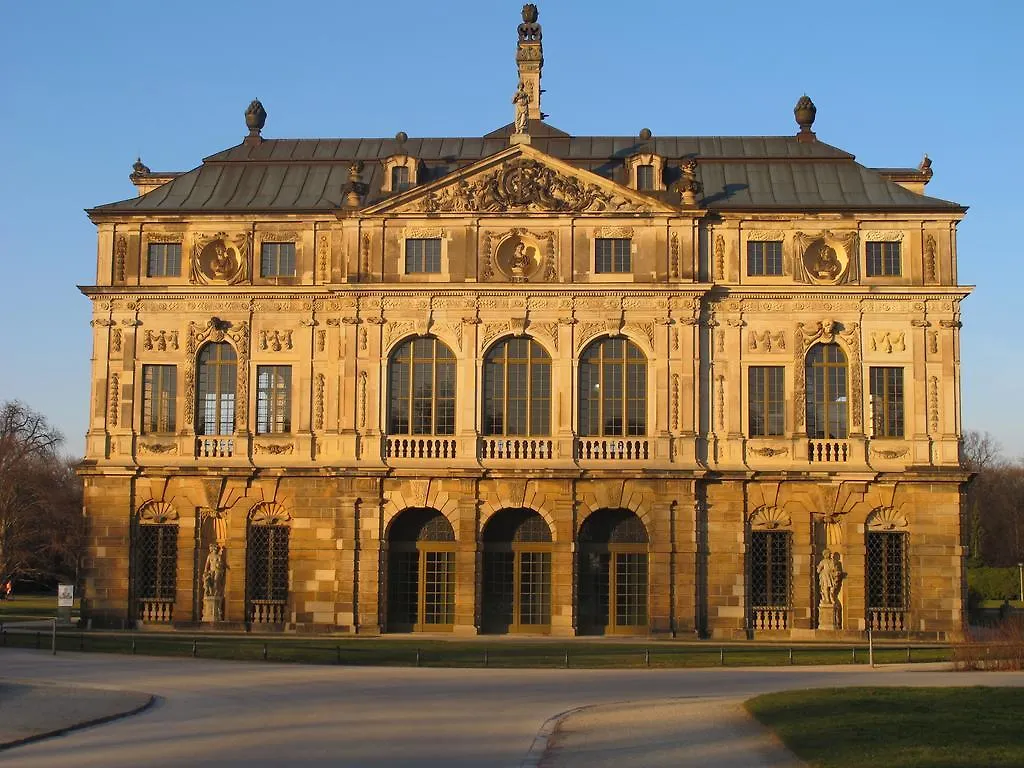 Apartment Am Grossen Garten Dresden